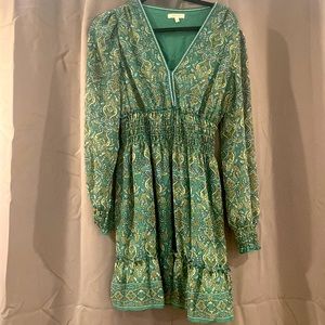 Max Studio green long sleeve printed dress